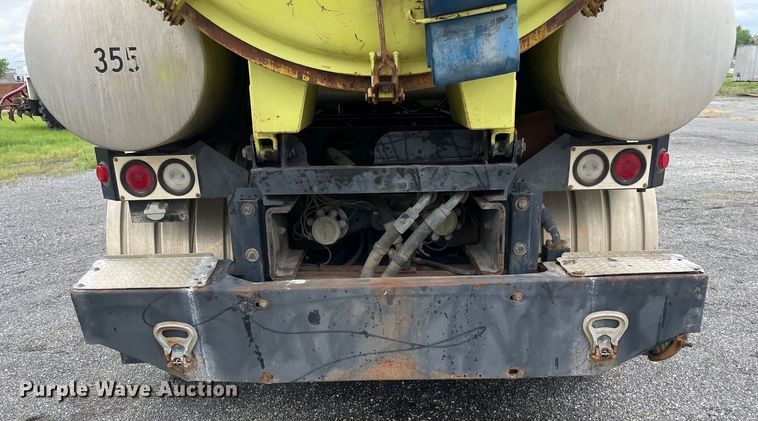 image for item OG9938 1999 Volvo  WG sewer jetter truck