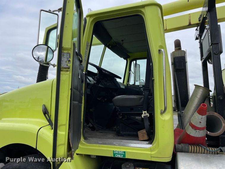 image for item OG9938 1999 Volvo  WG sewer jetter truck