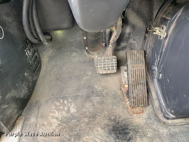 image for item OG9938 1999 Volvo  WG sewer jetter truck