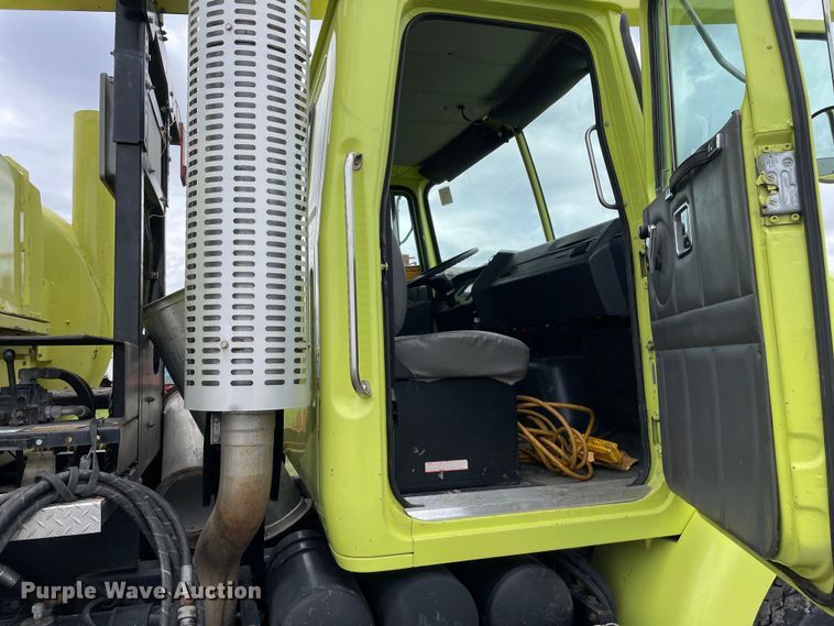 image for item OG9938 1999 Volvo  WG sewer jetter truck