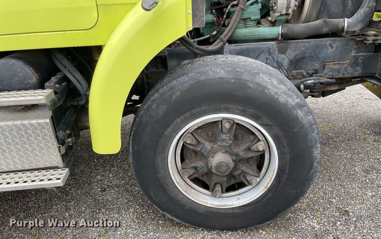 image for item OG9938 1999 Volvo  WG sewer jetter truck