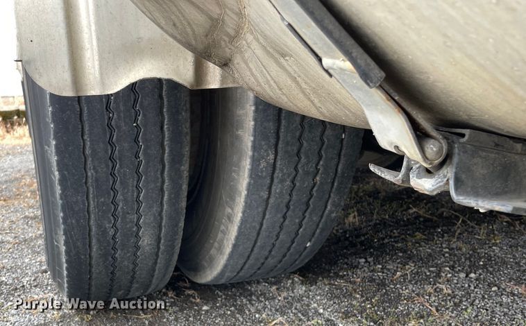 image for item OG9938 1999 Volvo  WG sewer jetter truck