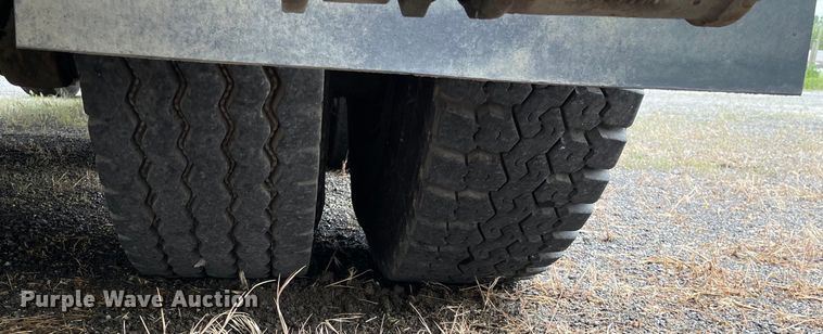 image for item OG9938 1999 Volvo  WG sewer jetter truck