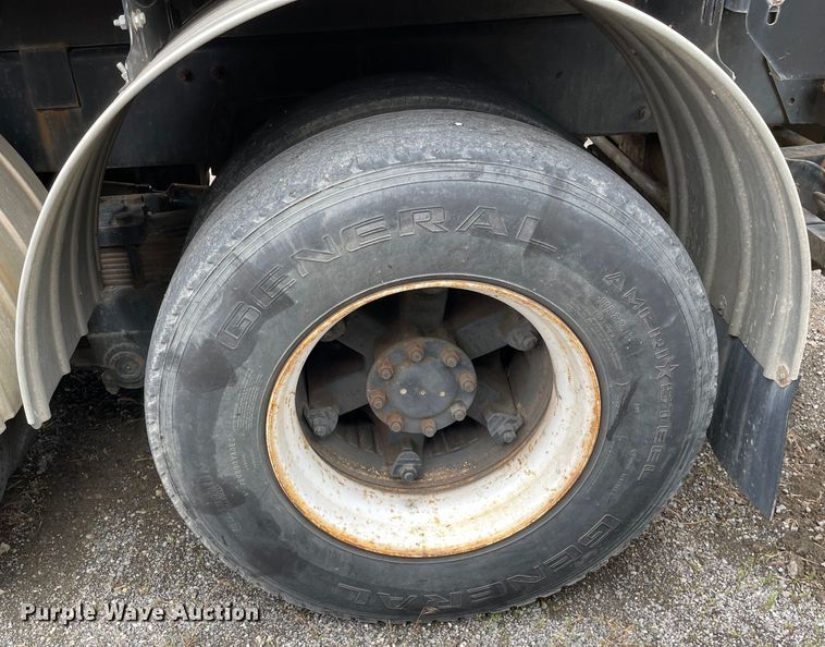 image for item OG9938 1999 Volvo  WG sewer jetter truck