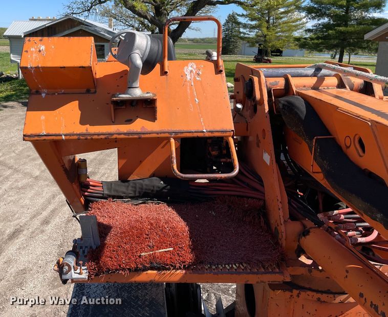 image for item OG9939 1997 International  4800 digger derrick truck