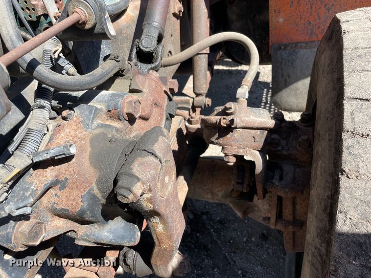 image for item OG9939 1997 International  4800 digger derrick truck