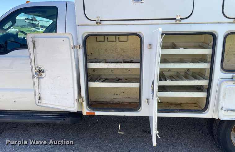 image for item OG9941 2012 Ford F450 Super Duty XL bucket truck