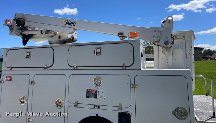 image for item OG9941 2012 Ford F450 Super Duty XL bucket truck