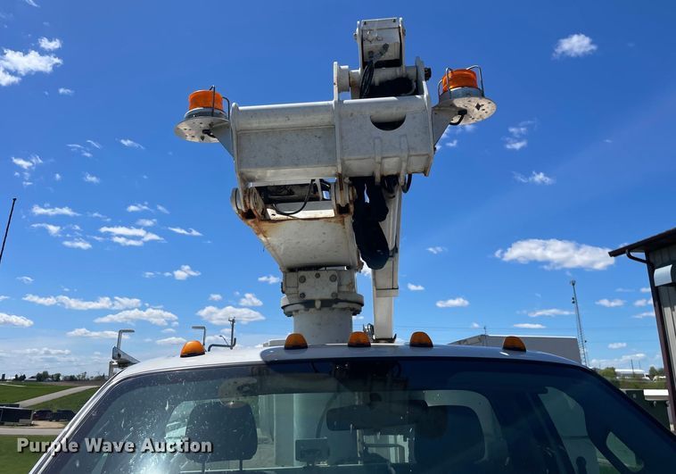 image for item OG9941 2012 Ford F450 Super Duty XL bucket truck