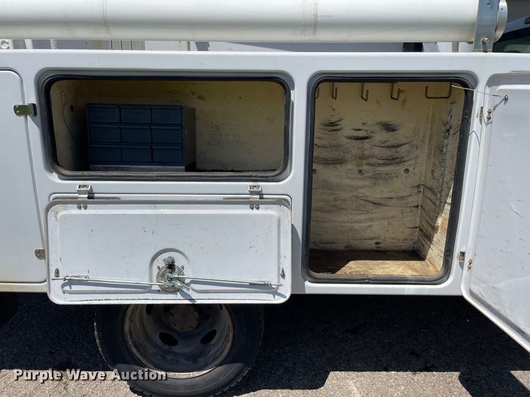 image for item OG9941 2012 Ford F450 Super Duty XL bucket truck