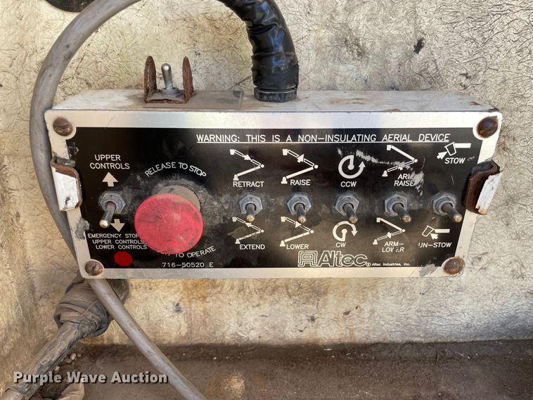 image for item OG9941 2012 Ford F450 Super Duty XL bucket truck