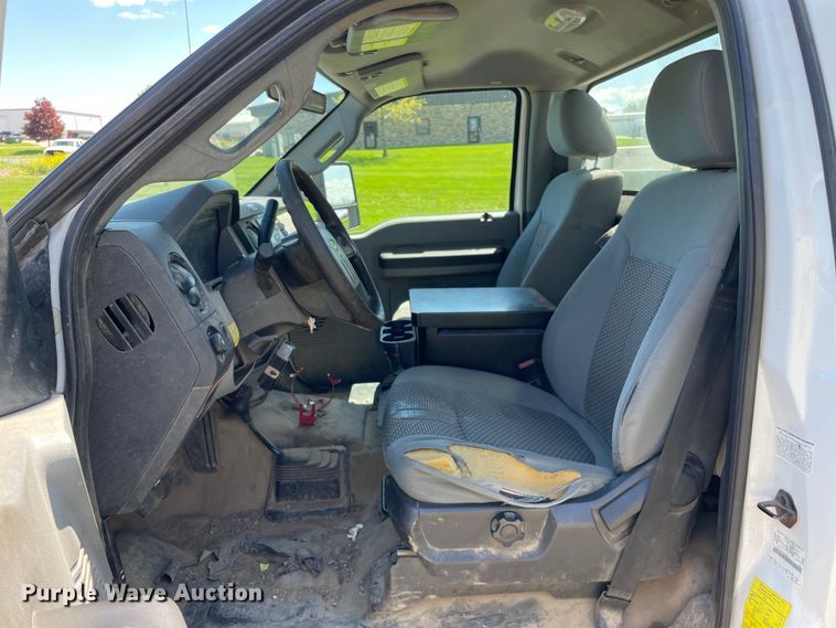 image for item OG9941 2012 Ford F450 Super Duty XL bucket truck