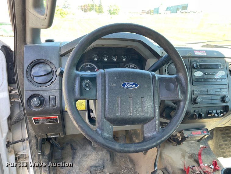 image for item OG9941 2012 Ford F450 Super Duty XL bucket truck