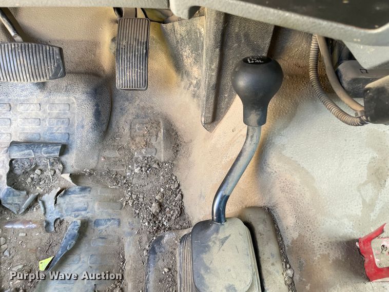 image for item OG9941 2012 Ford F450 Super Duty XL bucket truck