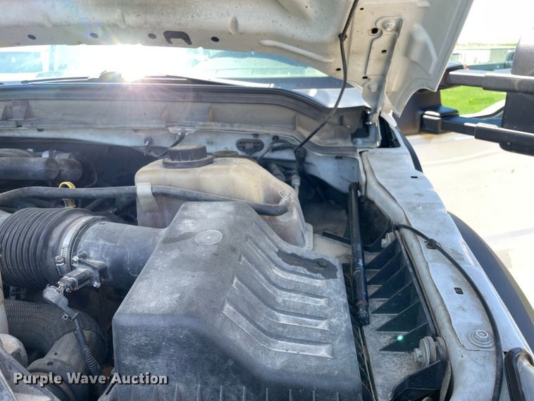 image for item OG9941 2012 Ford F450 Super Duty XL bucket truck