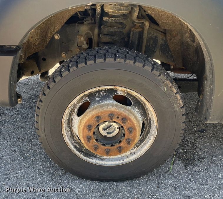 image for item OG9941 2012 Ford F450 Super Duty XL bucket truck