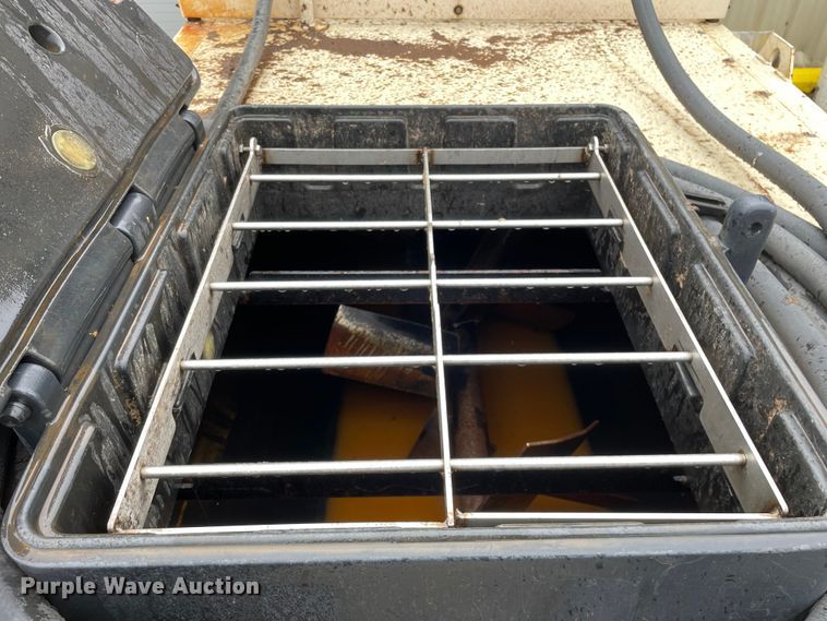 image for item OG9942 2007 Finn  T90 hydroseeder