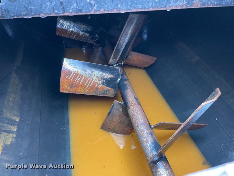 image for item OG9942 2007 Finn  T90 hydroseeder