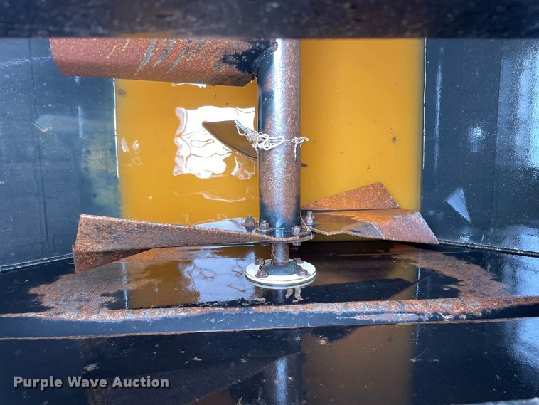 image for item OG9942 2007 Finn  T90 hydroseeder