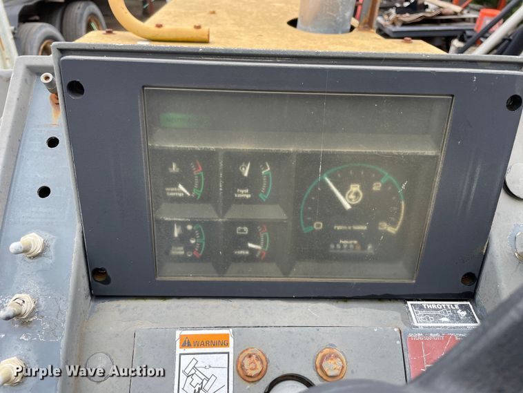 image for item OG9943 1998 Case  860 trencher 