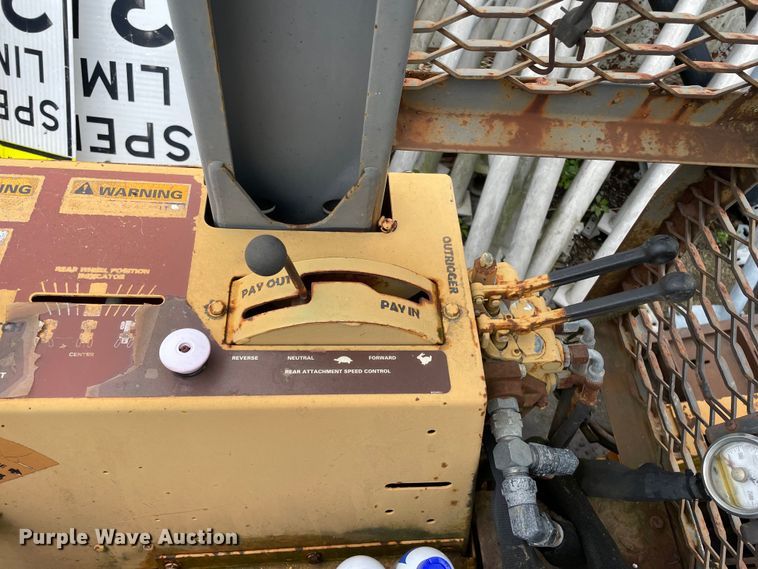 image for item OG9943 1998 Case  860 trencher 