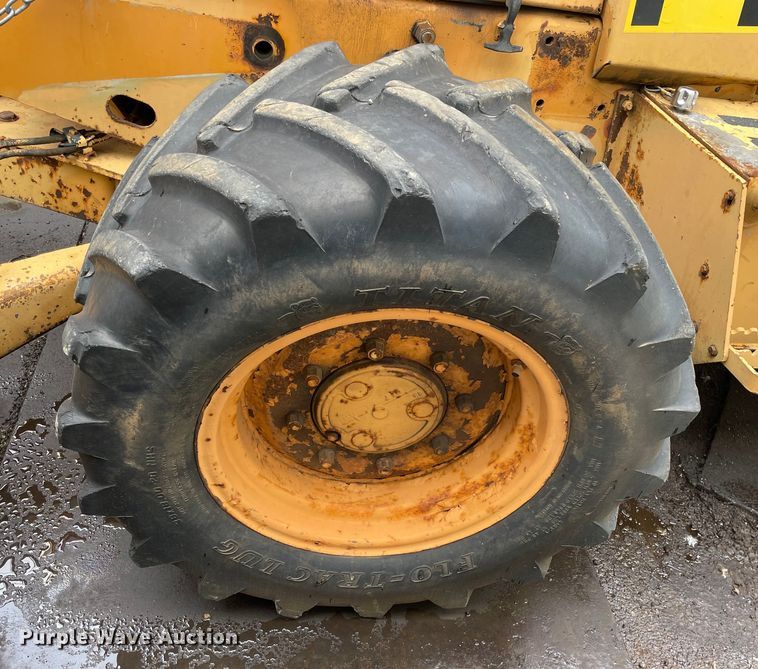 image for item OG9943 1998 Case  860 trencher 