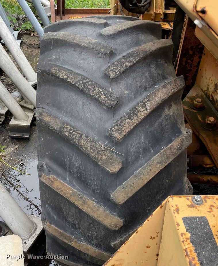 image for item OG9943 1998 Case  860 trencher 