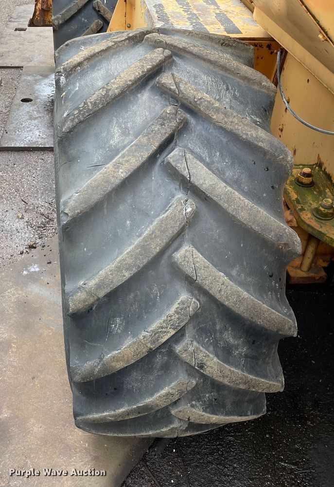 image for item OG9943 1998 Case  860 trencher 