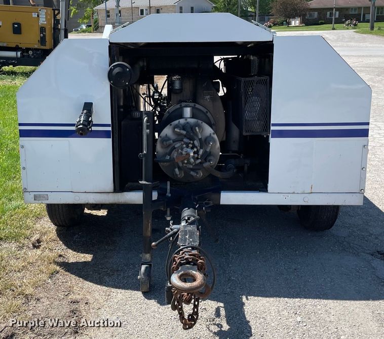 image for item OG9945 1984 Harben 4010 vacuum excavator