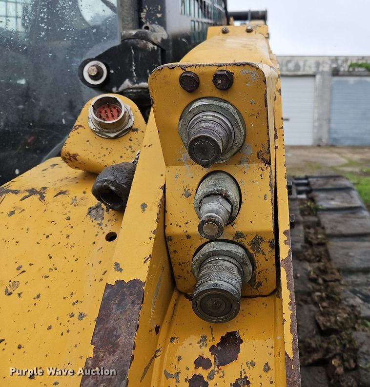 image for item OK9879 2015 Caterpillar  289D tracked skid steer loader