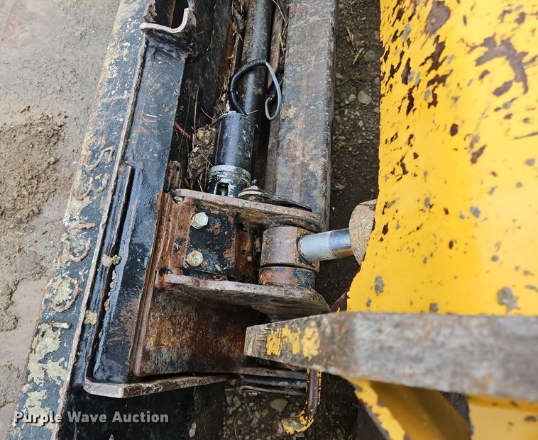 image for item OK9879 2015 Caterpillar  289D tracked skid steer loader