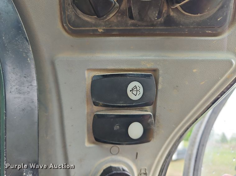 image for item OK9879 2015 Caterpillar  289D tracked skid steer loader