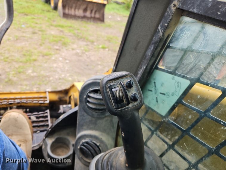 image for item OK9879 2015 Caterpillar  289D tracked skid steer loader