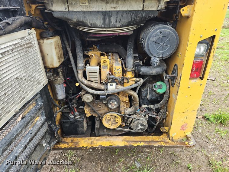 image for item OK9879 2015 Caterpillar  289D tracked skid steer loader