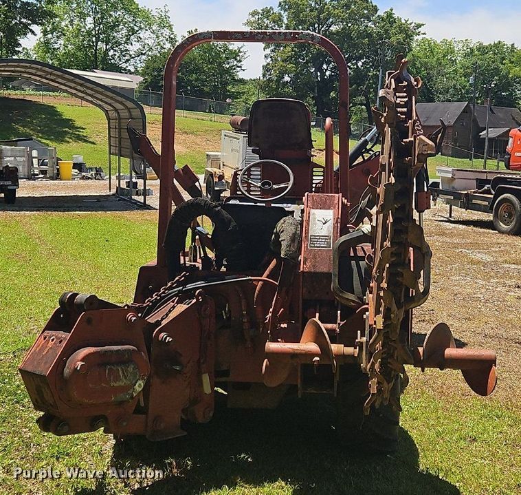 image for item OK9882 2000 Ditch Witch 3700DD trencher