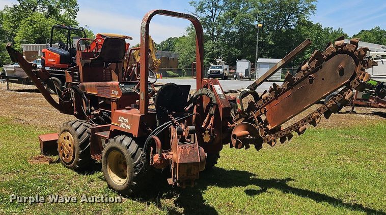 image for item OK9882 2000 Ditch Witch 3700DD trencher
