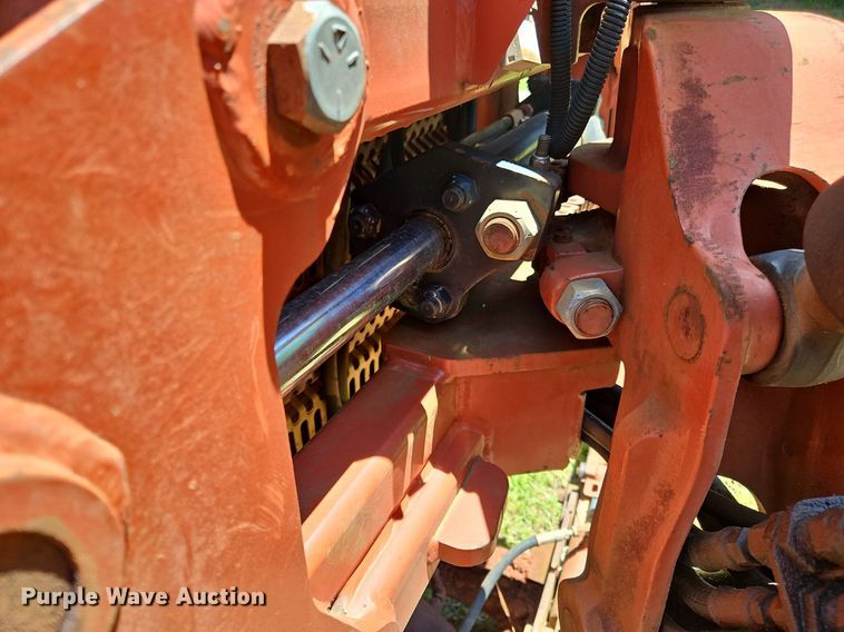 image for item OK9882 2000 Ditch Witch 3700DD trencher