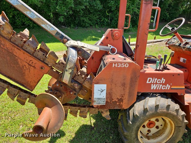 image for item OK9882 2000 Ditch Witch 3700DD trencher