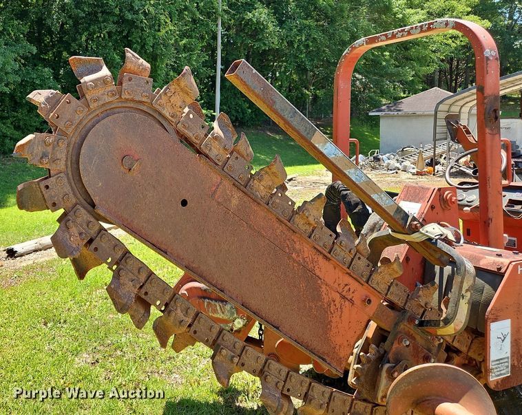 image for item OK9882 2000 Ditch Witch 3700DD trencher
