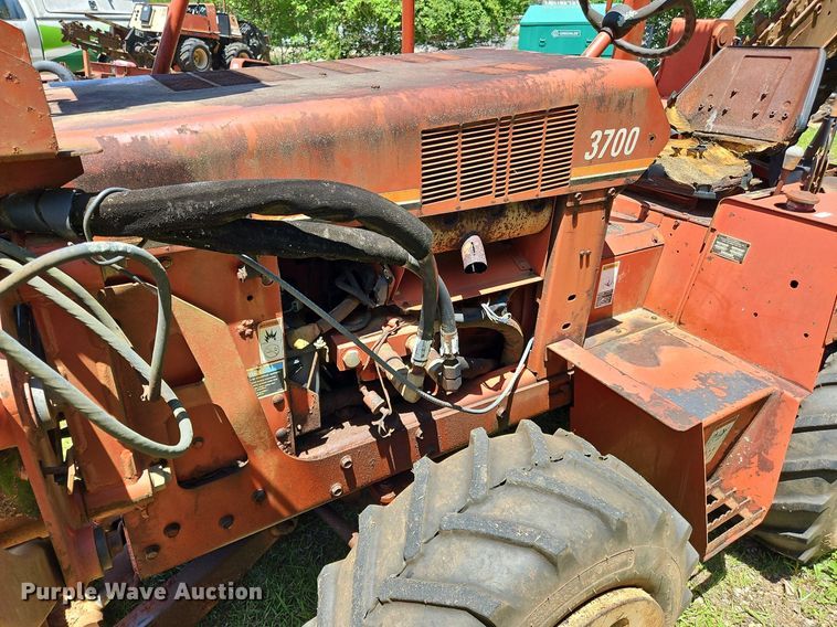 image for item OK9882 2000 Ditch Witch 3700DD trencher