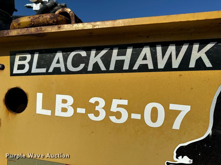image for item ZA0411 2006 Etnyre BlackHawk Q29370 lowboy equipment trailer