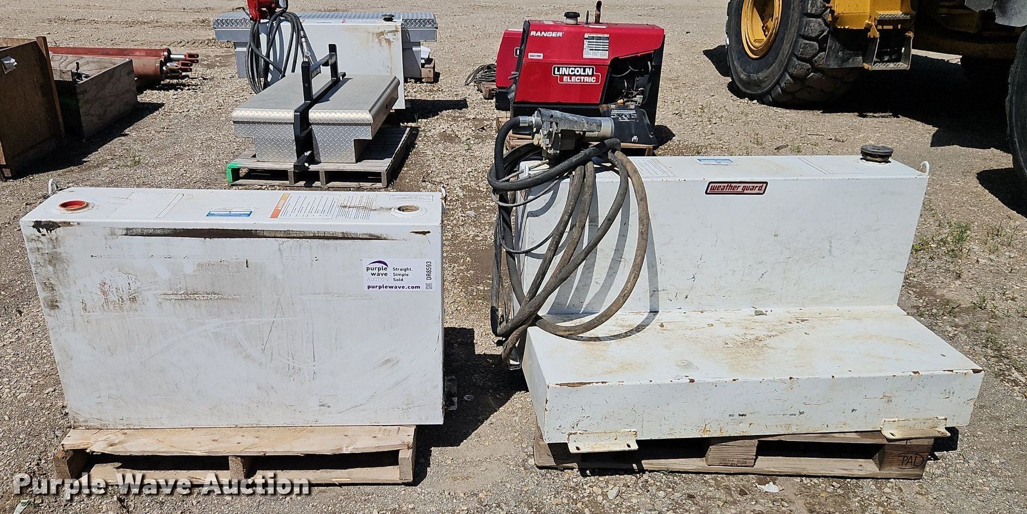 (2) Weather Guard fuel tanks in Bucyrus, KS Item DR8593 for sale Purple Wave