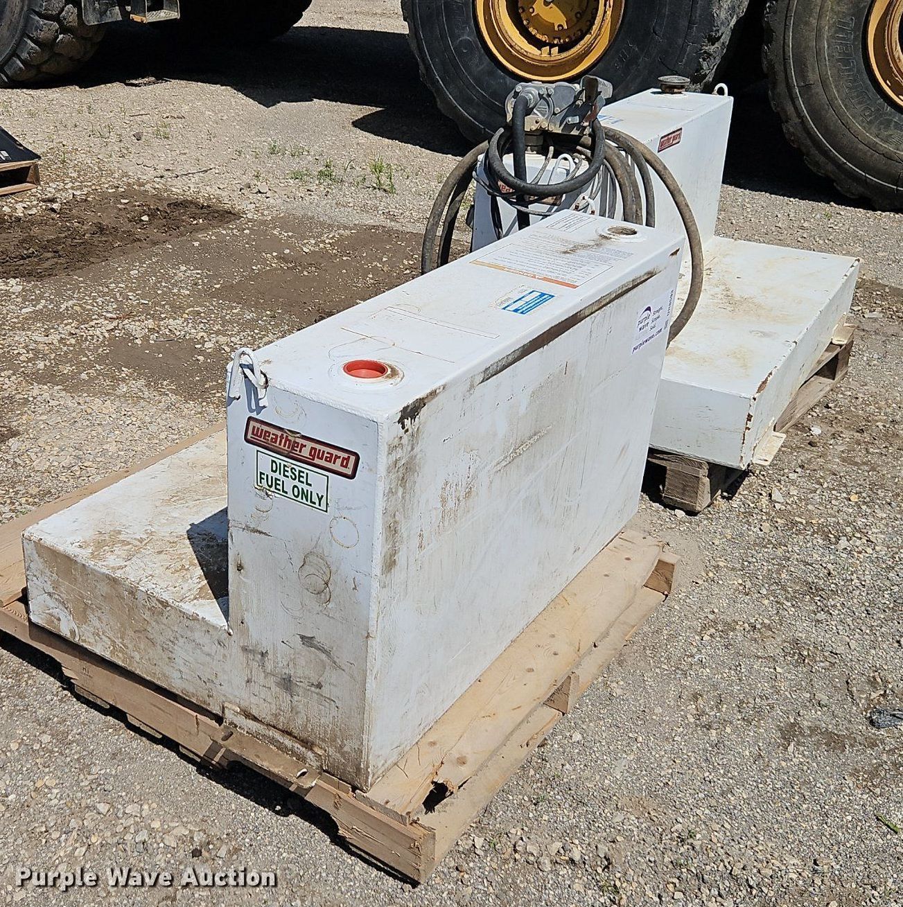 (2) Weather Guard fuel tanks in Bucyrus, KS Item DR8593 for sale Purple Wave