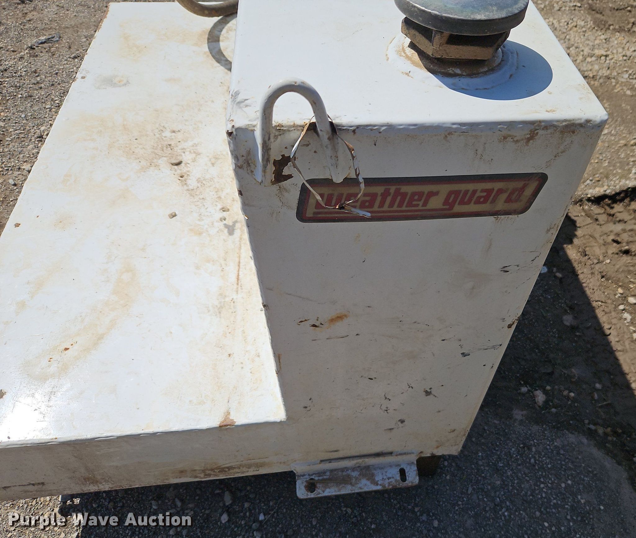 (2) Weather Guard fuel tanks in Bucyrus, KS Item DR8593 for sale Purple Wave