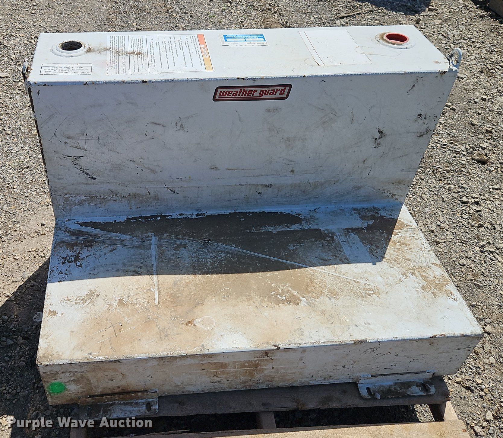 (2) Weather Guard fuel tanks in Bucyrus, KS Item DR8593 for sale Purple Wave
