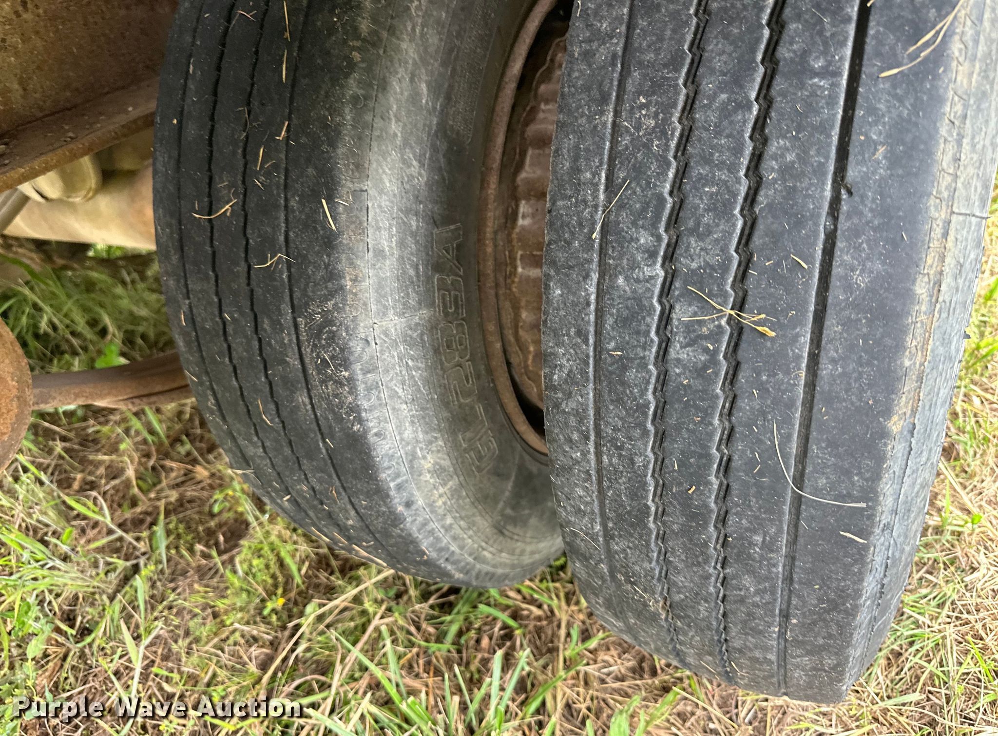 2000 Felling FT20 equipment trailer in Bonner Springs, KS Item NT9222