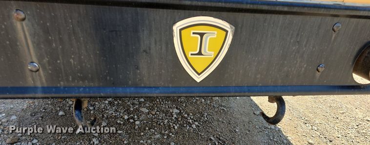 image for item DM1611 2011 IC PB10500 school bus