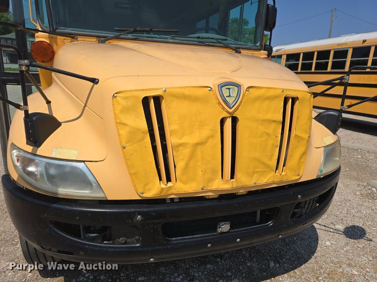 image for item DM1611 2011 IC PB10500 school bus