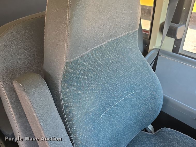 image for item DM1611 2011 IC PB10500 school bus