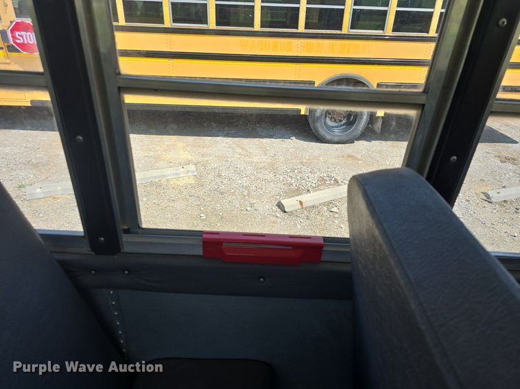 image for item DM1611 2011 IC PB10500 school bus